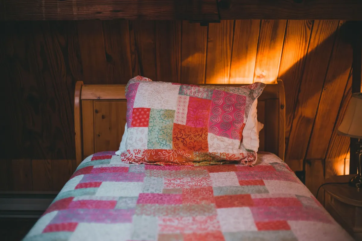 Quilted patchwork pillow